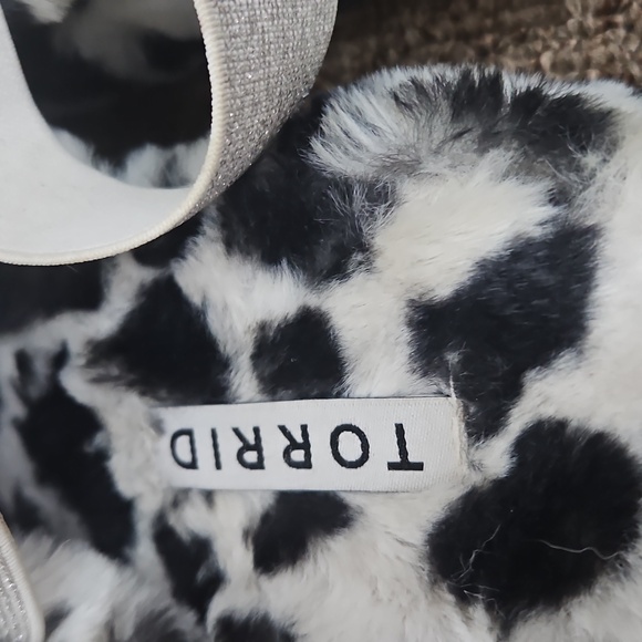 Torrid Leopard Faux Fur Double Strap Slippers Elastic Strap Back Sz 9.5 Womens - Picture 7 of 7